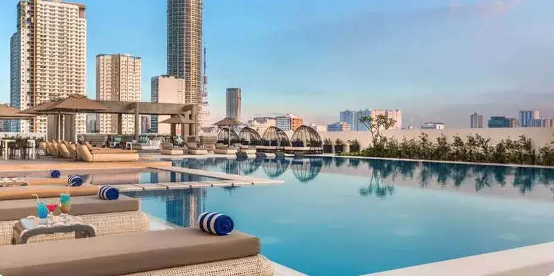 Seda Vertis North pool